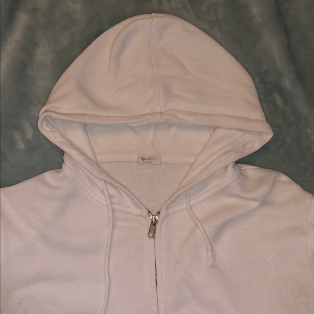 brandy melville white cropped hoodie